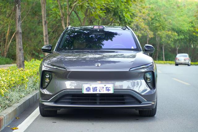 NIO EC7