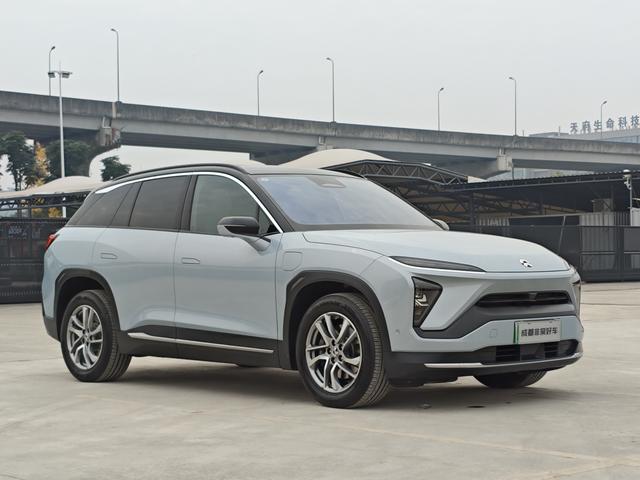 NIO ES6