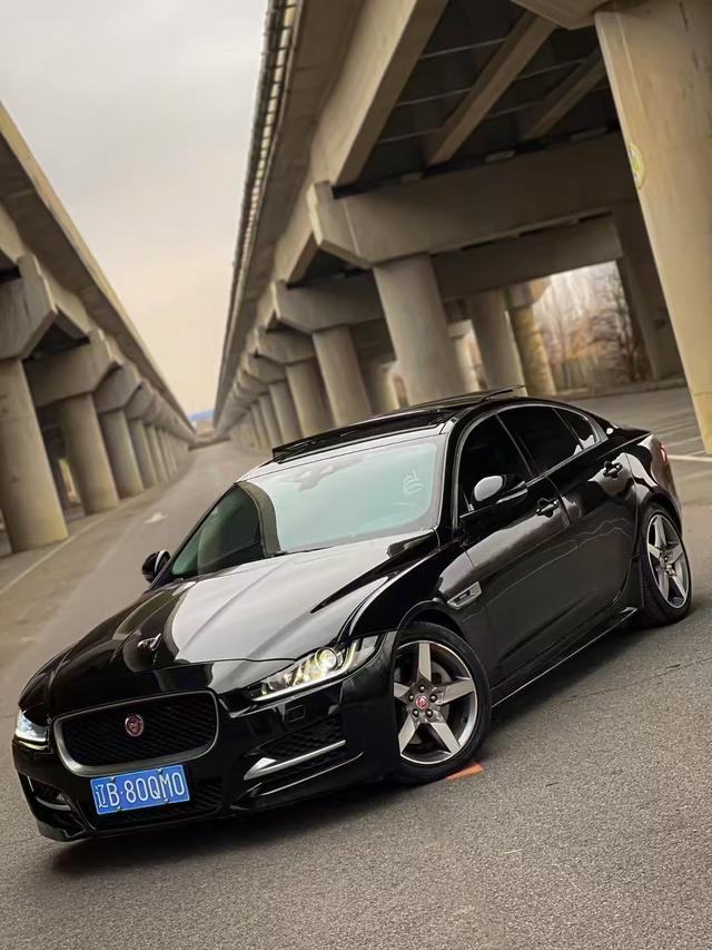 Jaguar XE