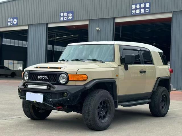 Toyota FJ Cruiser