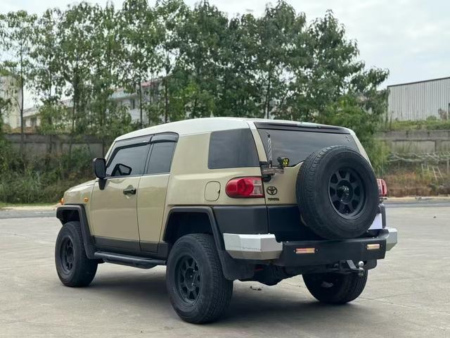 Toyota FJ Cruiser