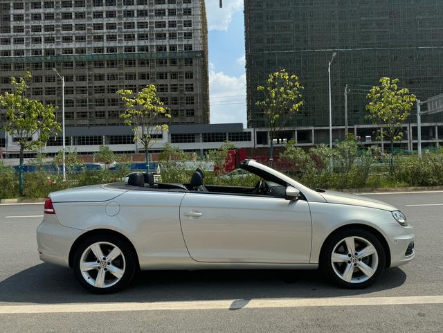 Volkswagen Eos