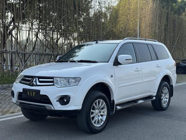 Mitsubishi Pajero Jinchang