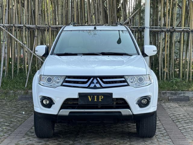 Mitsubishi Pajero Jinchang