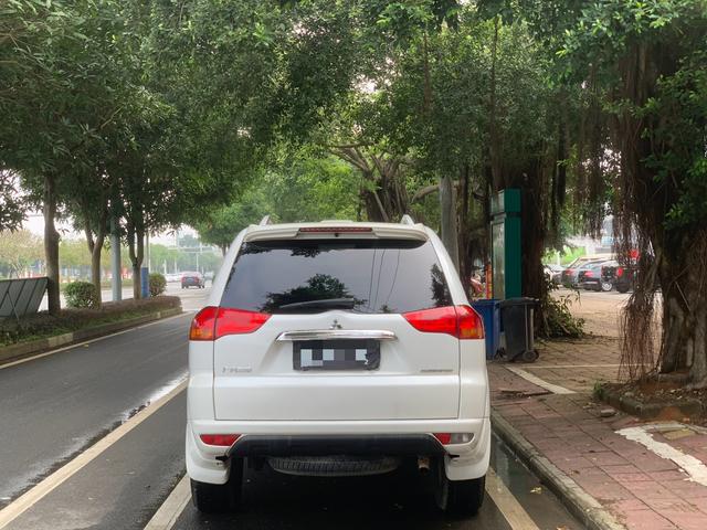 Mitsubishi Pajero Jinchang