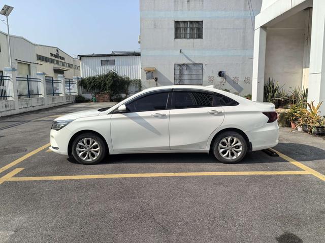 GAC Trumpchi GA4