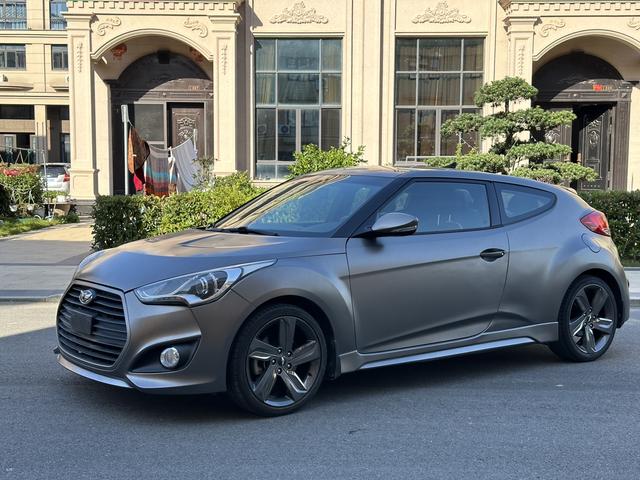 Hyundai Veloster