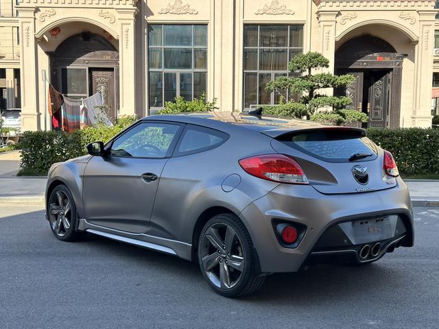 Hyundai Veloster