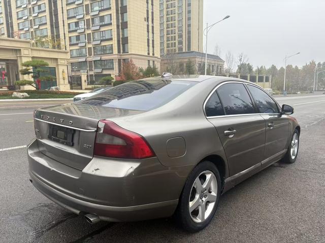 Volvo S80L