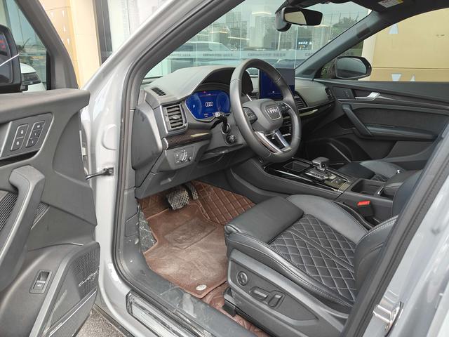 Audi Q5L Sportback