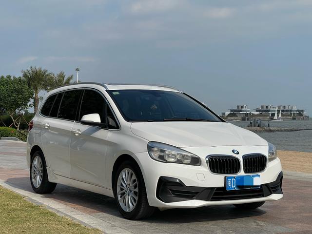 BMW 2 series multifunctional station wagon