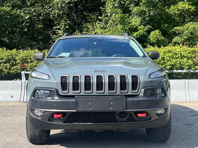 Jeep Free light (imported)