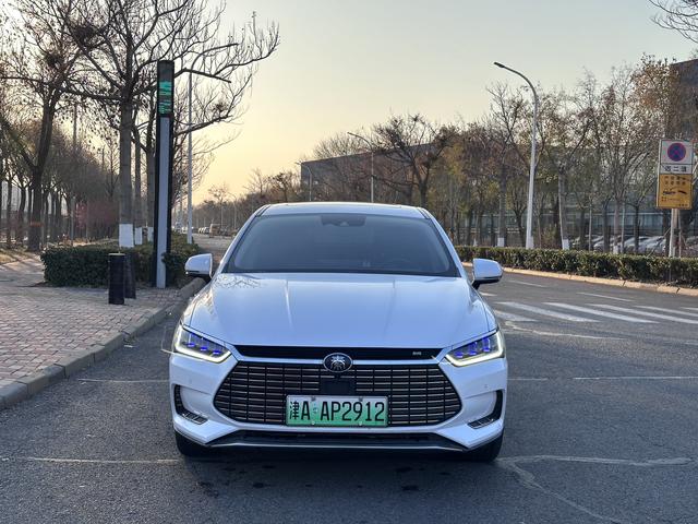 BYD Qin Pro EV