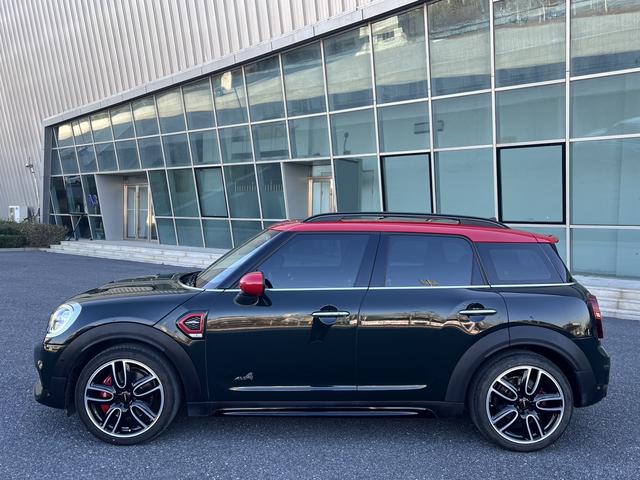 MINI JCW COUNTRYMAN