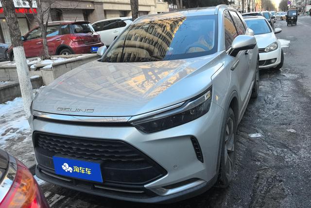 BAIC Beijing X7