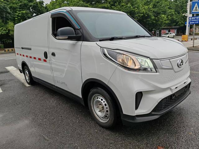 Maxus EV30