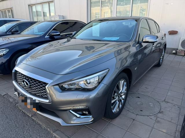 Infiniti Q50L