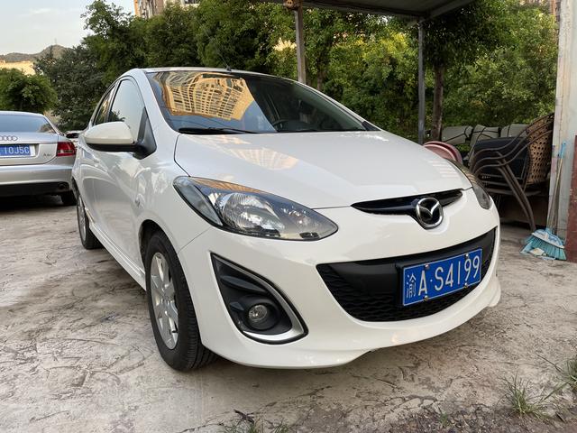 Mazda 2