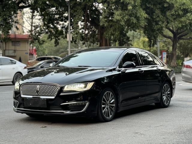 Lincoln MKZ