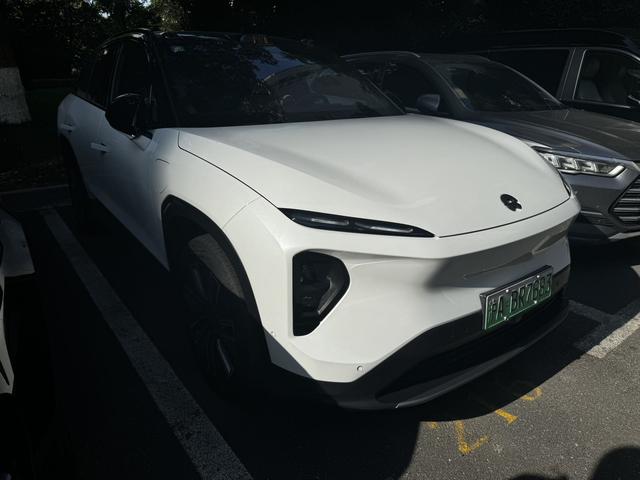 NIO ES7