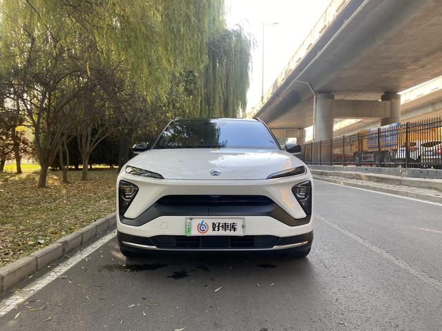 NIO ES6