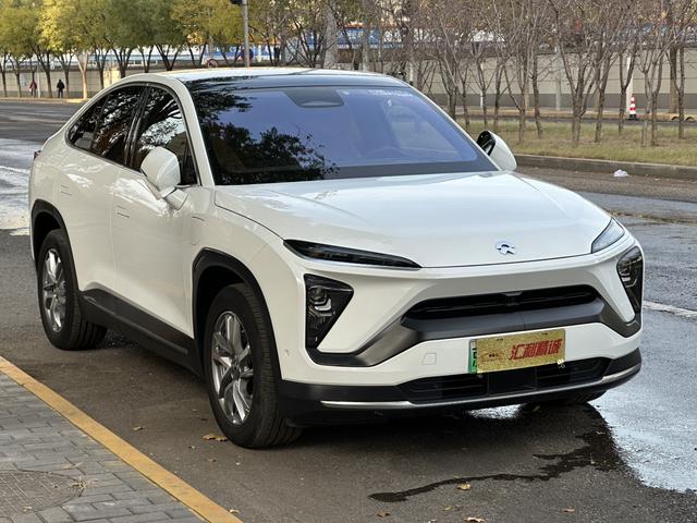 NIO EC6