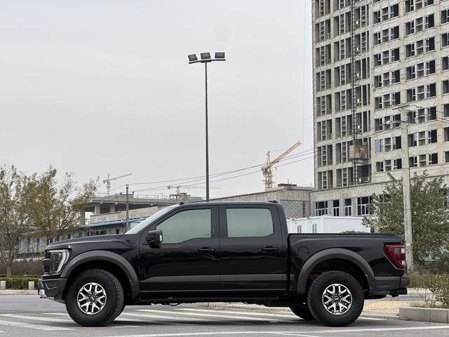 Ford F-150 Raptor