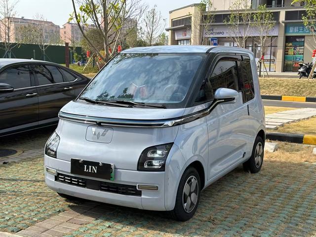 Wuling Air ev clear sky