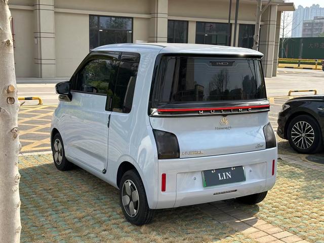 Wuling Air ev clear sky