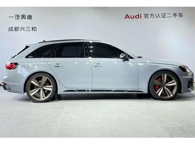 Audi RS 4