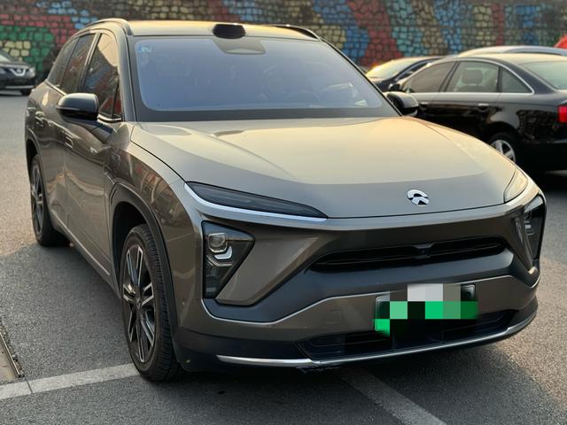 NIO ES6