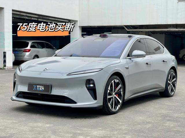 NIO ET5