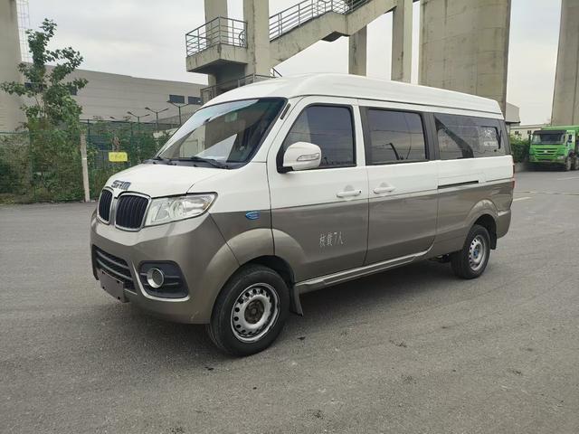 SRM Xinyuan Hiace EV