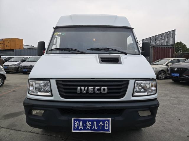 Iveco proud