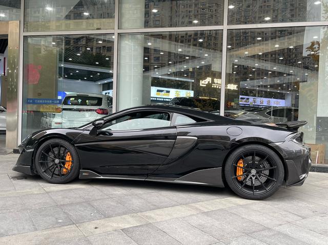 McLaren 570S