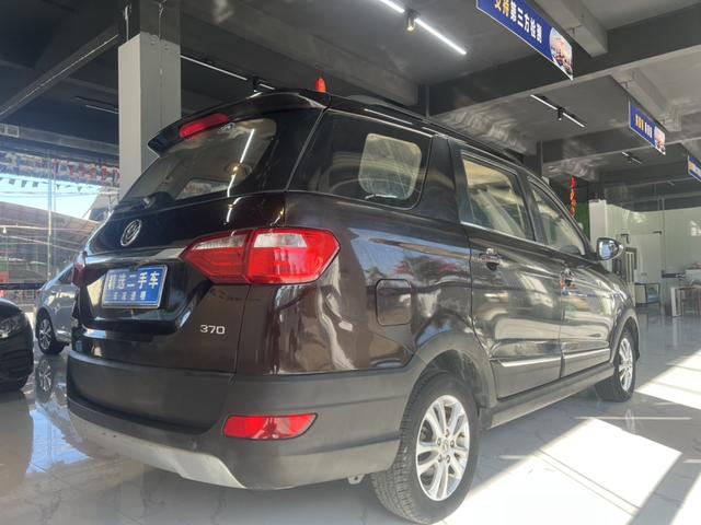 Dongfeng Fengon 370