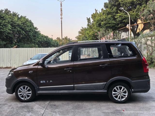 Dongfeng Fengon 360