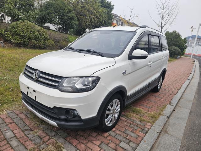 Dongfeng Fengon 360