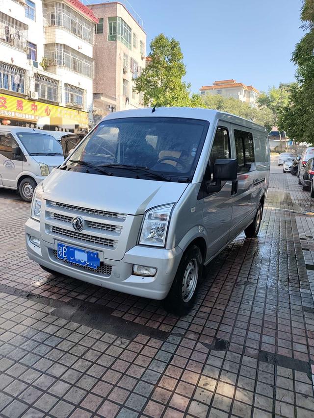 Dongfeng Xiaokang C35