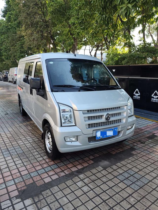 Dongfeng Xiaokang C35