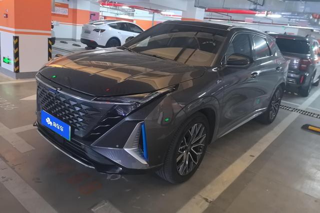 Oshan Changan Auchan Z6 iDD new energy