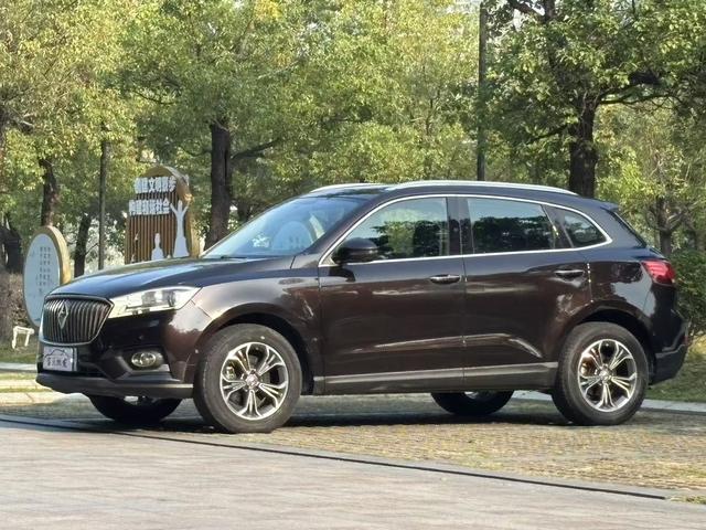 Borgward BX7