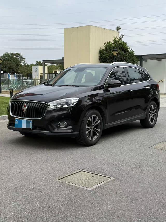 Borgward BX7