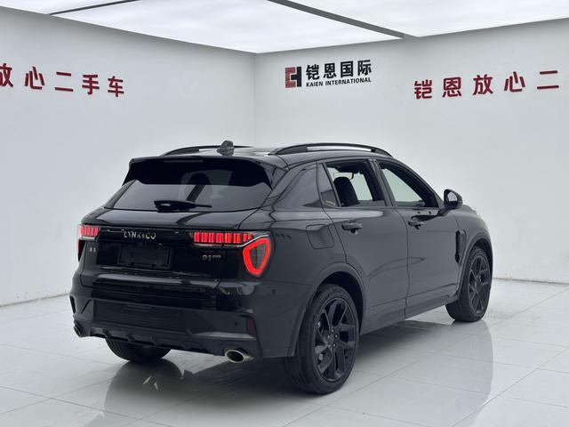 Lynk & Co 01