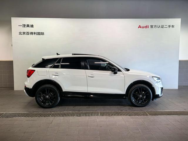 Audi Q2L