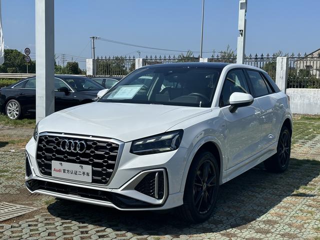 Audi Q2L