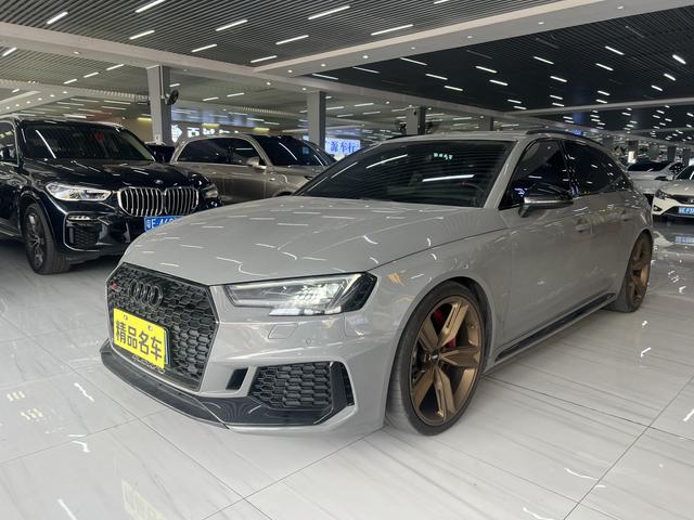 Audi RS 4