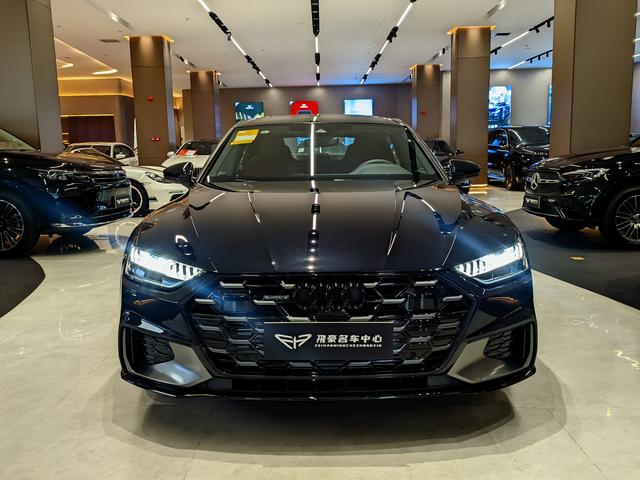 Audi A7L