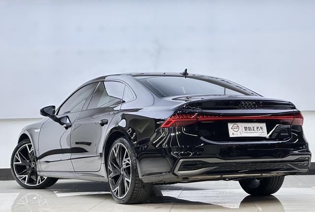 Audi A7L