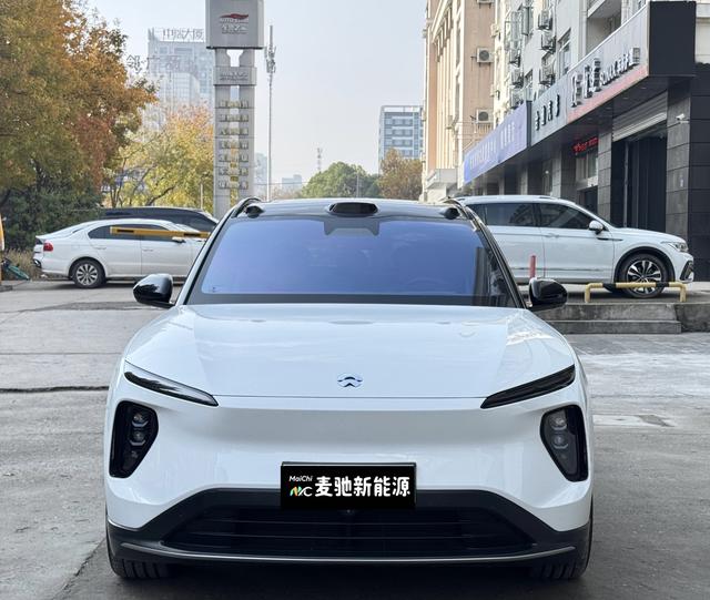 NIO ES6